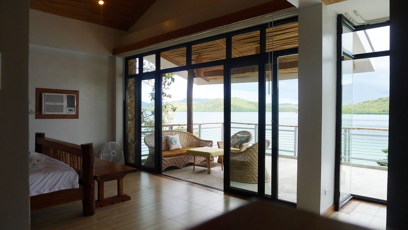 Casita balcony over the bay