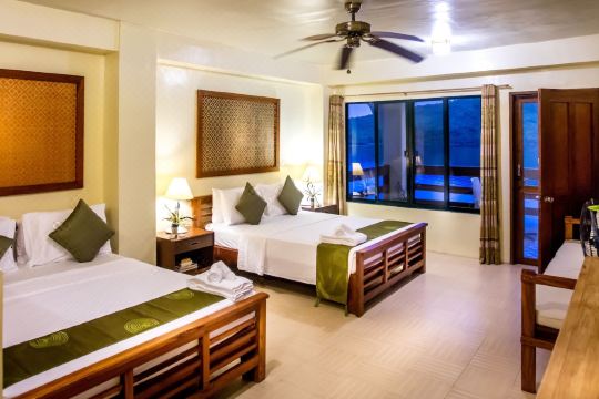 Deluxe Casita: two queens facing the water